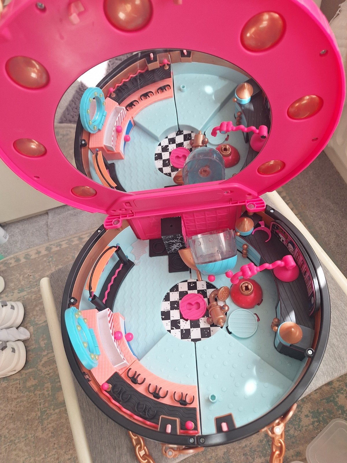 L.O.L. Surprise! Speelset met poppen en accessoires, Ophalen