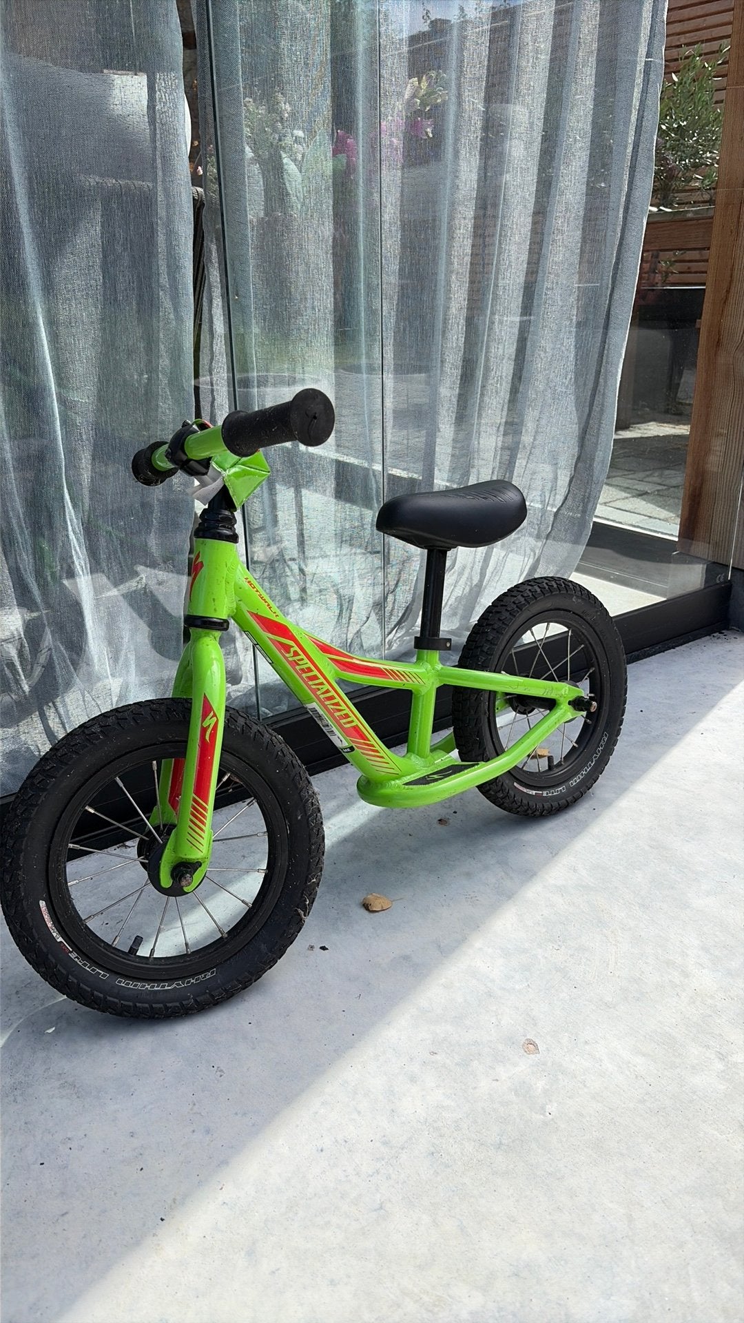Specialized loopfiets, Ophalen, Zo goed als nieuw, Minder dan 16 inch