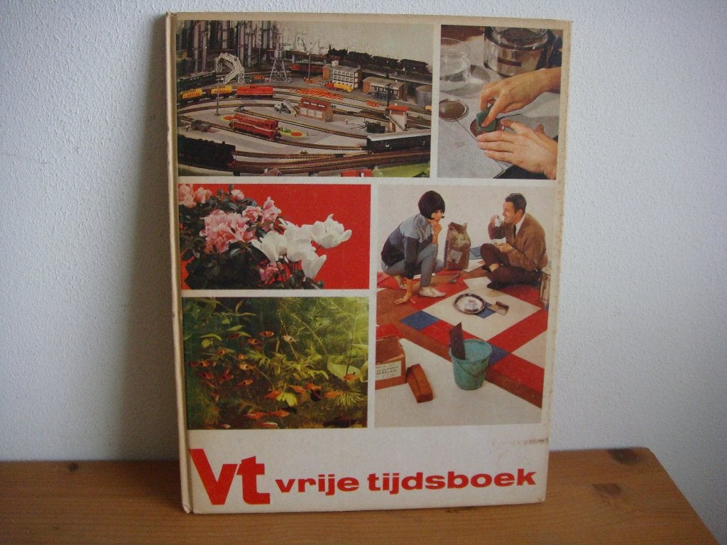Vrije Tijd klusboek uit de vijftiger jaren, Ophalen of Verzenden, Gelezen, Overige onderwerpen