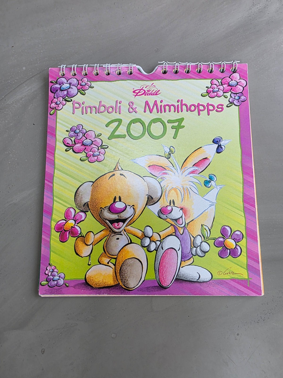 Diddl verzamelalbum gevuld met diverse Diddl spulletjes, Verzamelen, Diddl, Ophalen of Verzenden, Verschillende figuren, Gebruikt