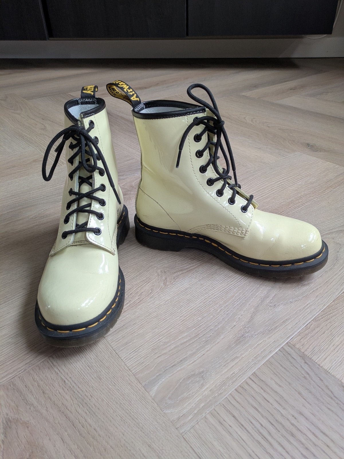 Dr. Martens laarzen maat 39 - Zo goed als nieuw, Kleding | Dames, Dr. Martens, Ophalen of Verzenden