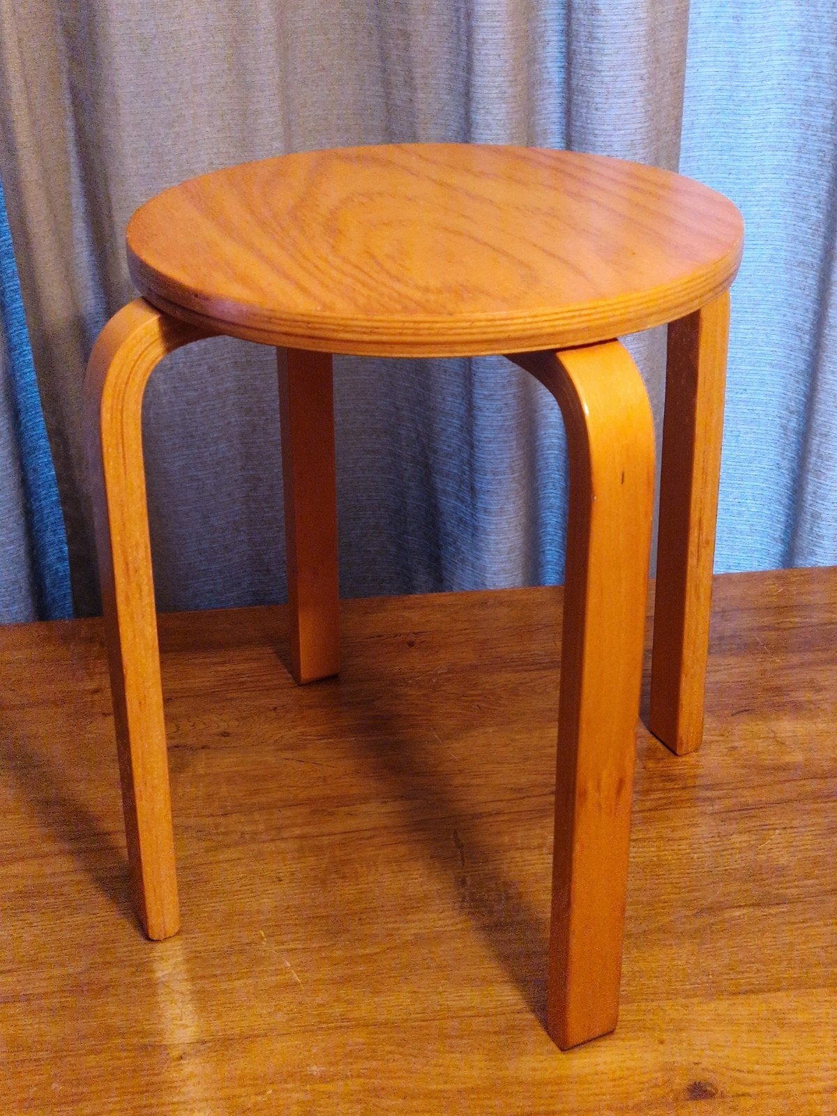 Vintage Ikea Aalto style kruk, 41 X 41 X 44 cm, Huis en Inrichting, Krukjes, Ikea, Gebruikt, Ikea, Ikea