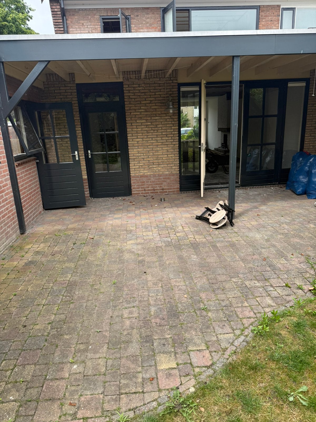 Gratis beton klinkers, Tuin en Terras, Tuinhuizen, Ophalen, Zo goed als nieuw, Schuur