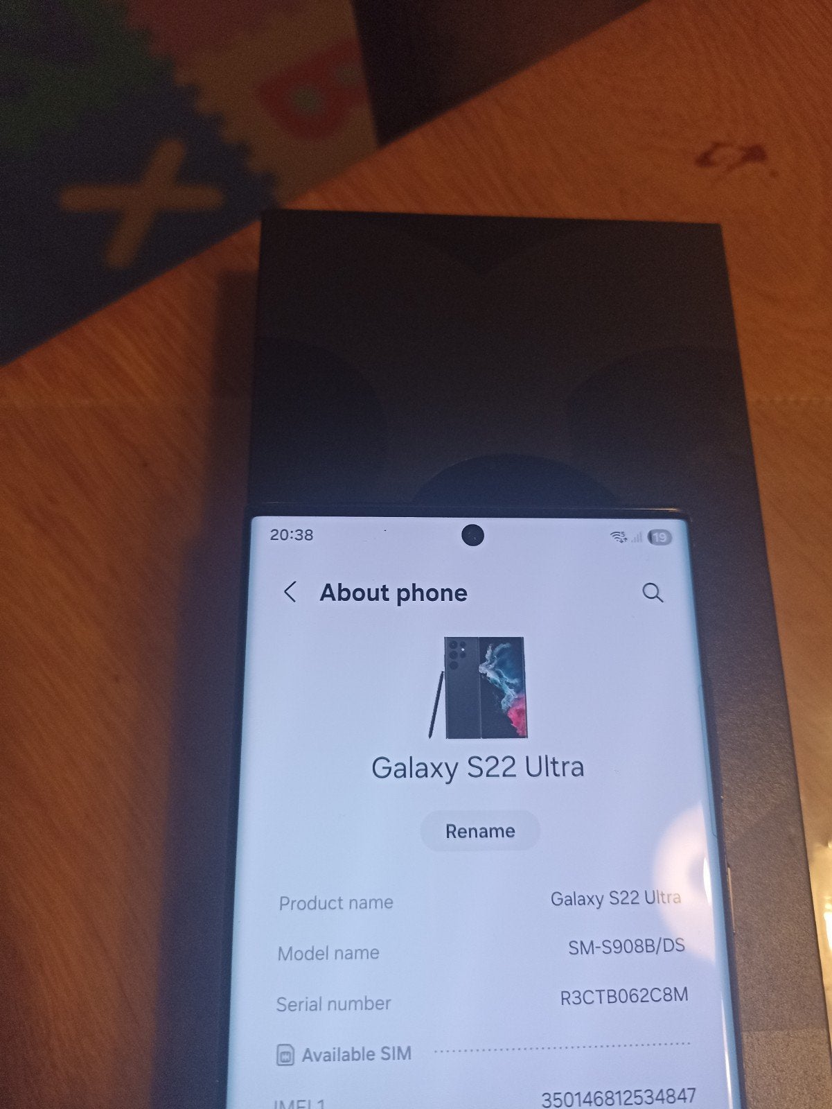 Foto 6 van Samsung Galaxy S22 Ultra Zwart 512GB - Zo goed als nieuw