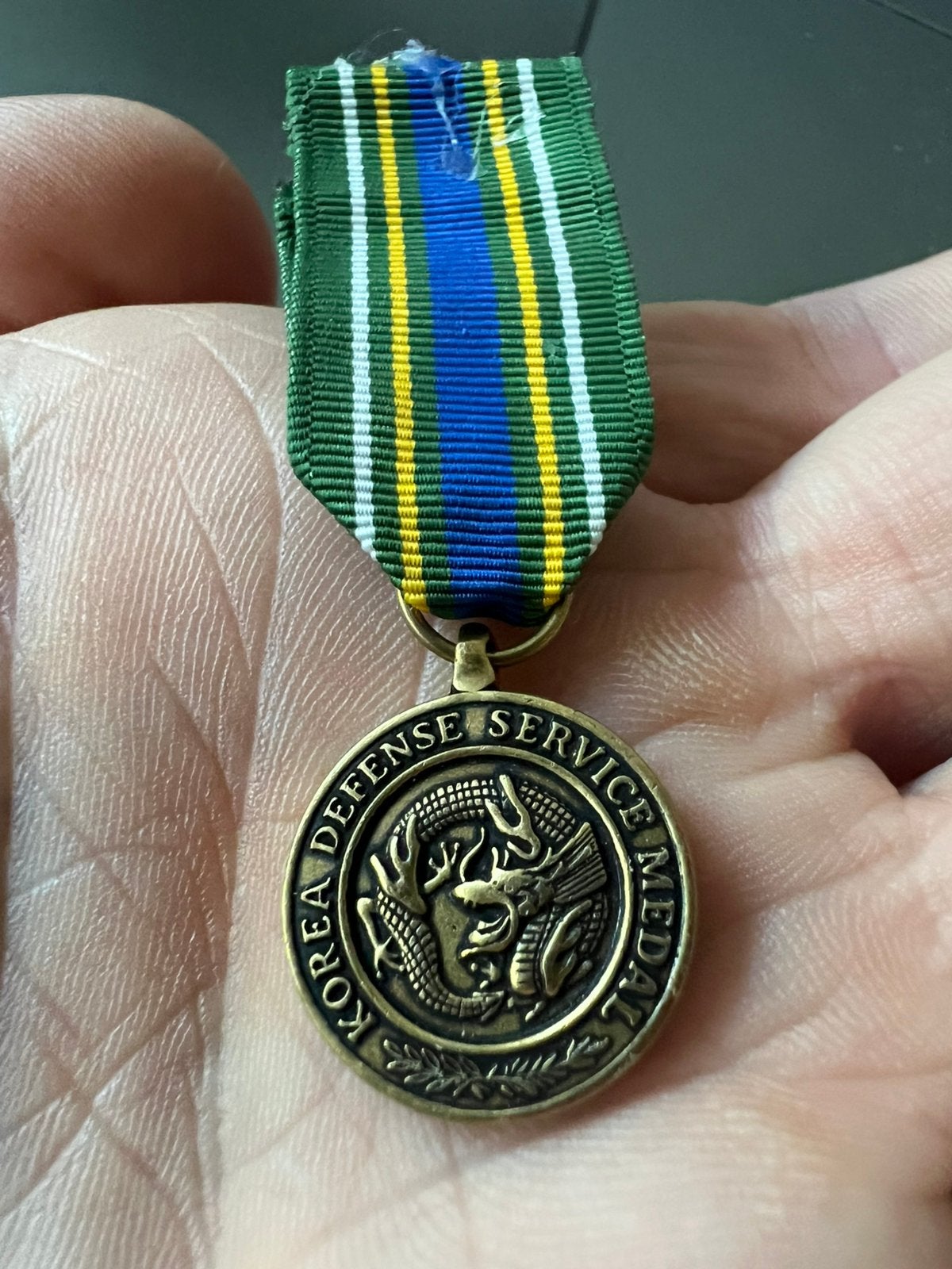 Amerikaans Korea Defense Service Medal Miniatuur medaille, Verzamelen, Amerika, Verzenden, Lintje, Medaille of Wings, Landmacht