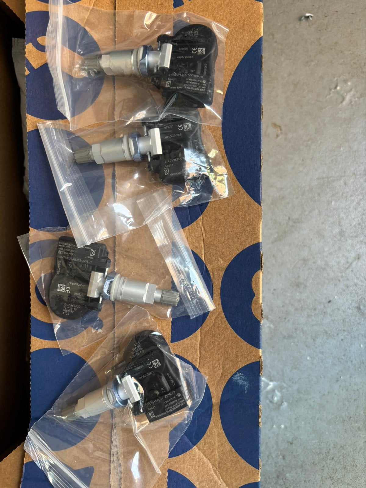 Nieuw! BMW F20 F21 F30 F31 F40 TPMS sensoren geprogrammeerd, Ophalen of Verzenden