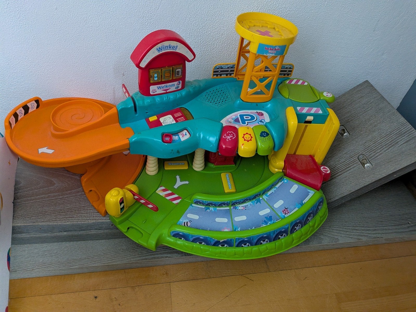 VTech Toet Toet Auto's Garage met extra onderdelen, Ophalen, Gebruikt, Jongen of Meisje