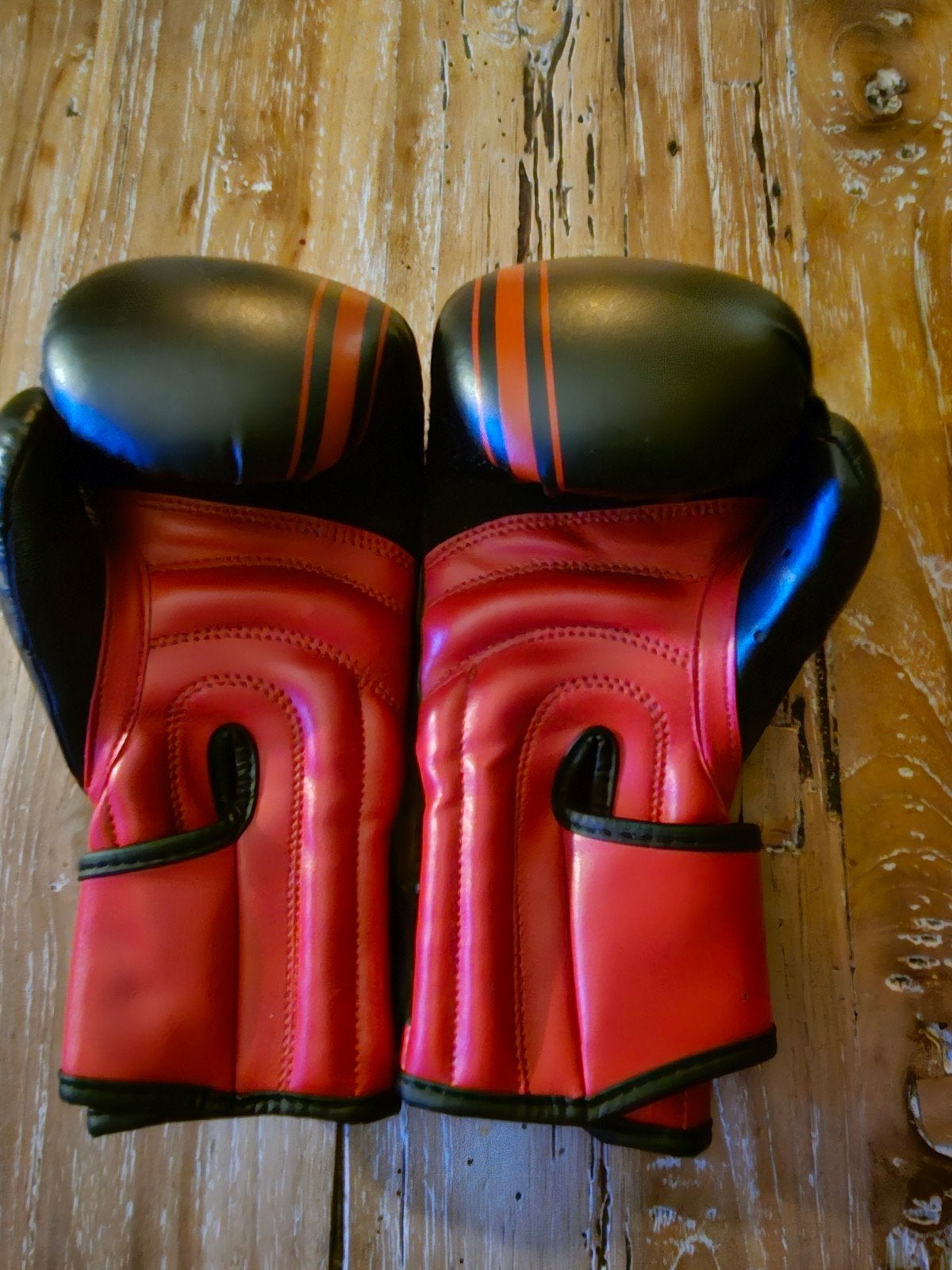 Vechtsport bescherming: handschoenen en hoofdbeschermer, Sport en Fitness, Ophalen of Verzenden, Gebruikt, Overige, Vechtsportbescherming