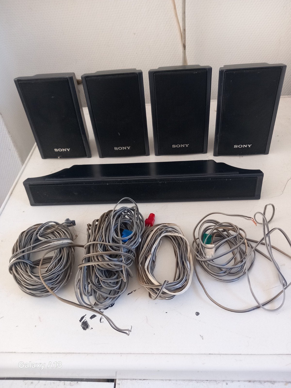 Sony met extra boxen en snoeren, Gebruikt, Ophalen of Verzenden, Sony, Inclusief kabels