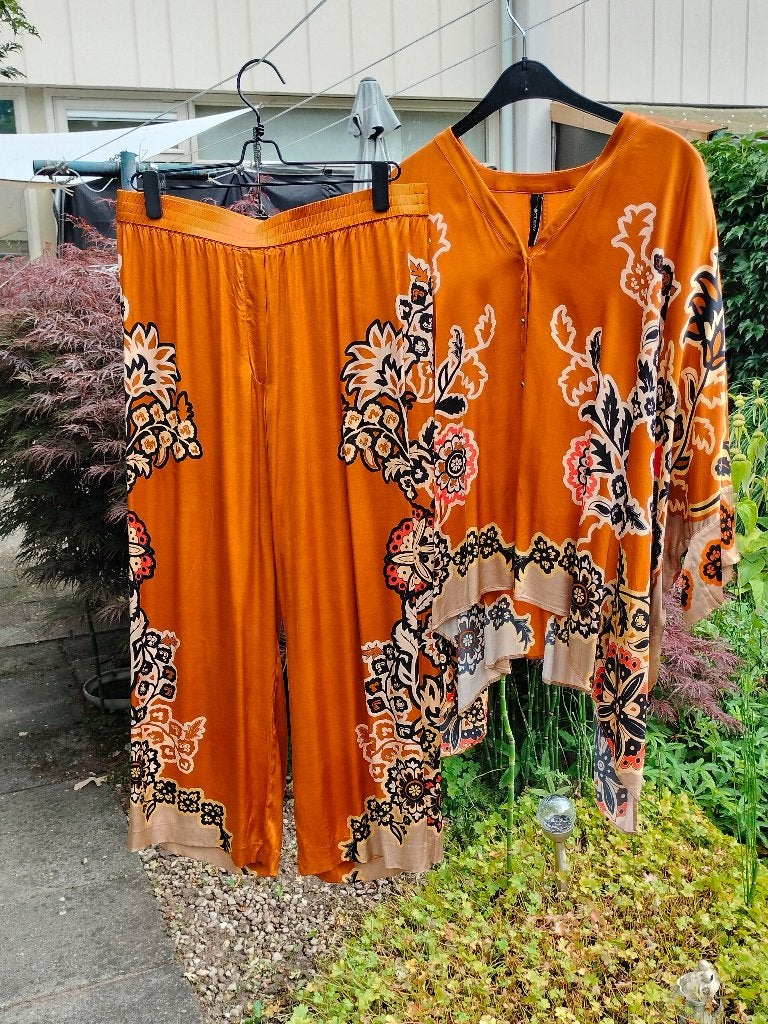 Marccain pak N5, Kostuum of Pak, Maat 42/44 (L), Nieuw, Oranje