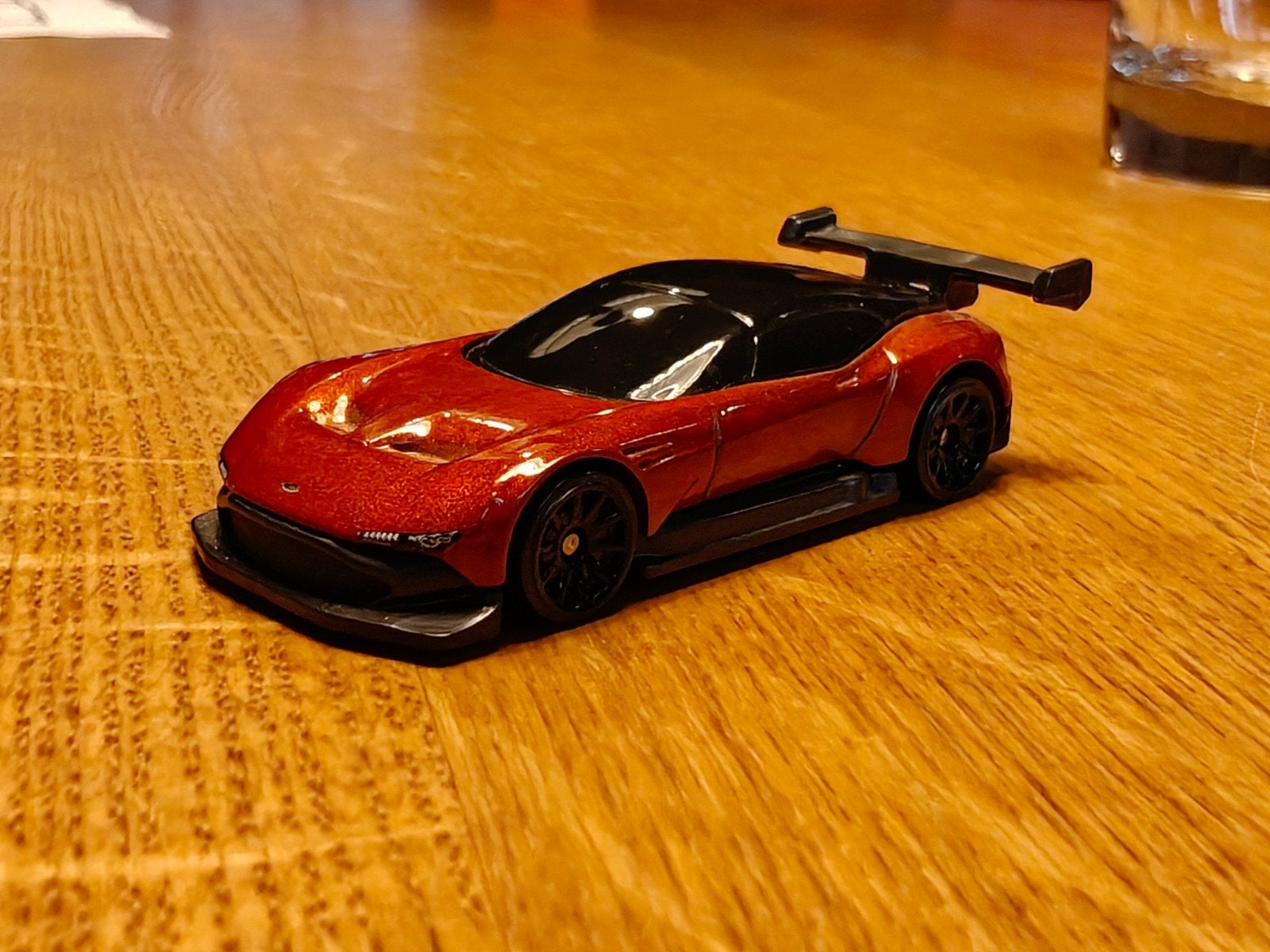 Hot Wheels Aston Martin Vulcan, Ophalen of Verzenden, Auto