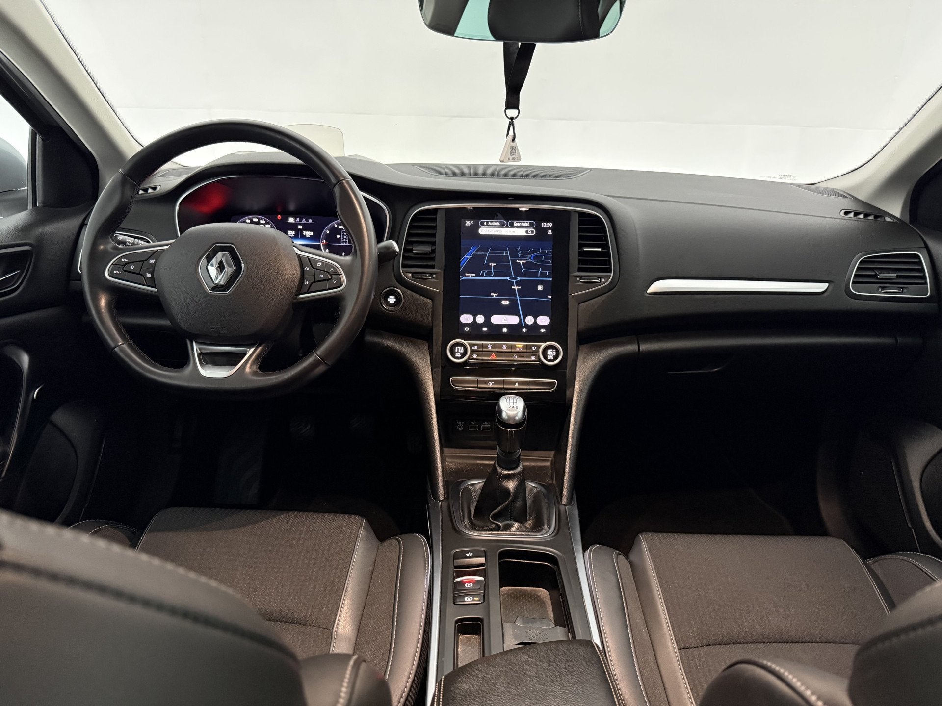 Renault Mégane 1.3 TCe Business Edition One | Camera | HuD, Auto's, Renault, Voorwielaandrijving, Gebruikt, Euro 6, 4 cilinders