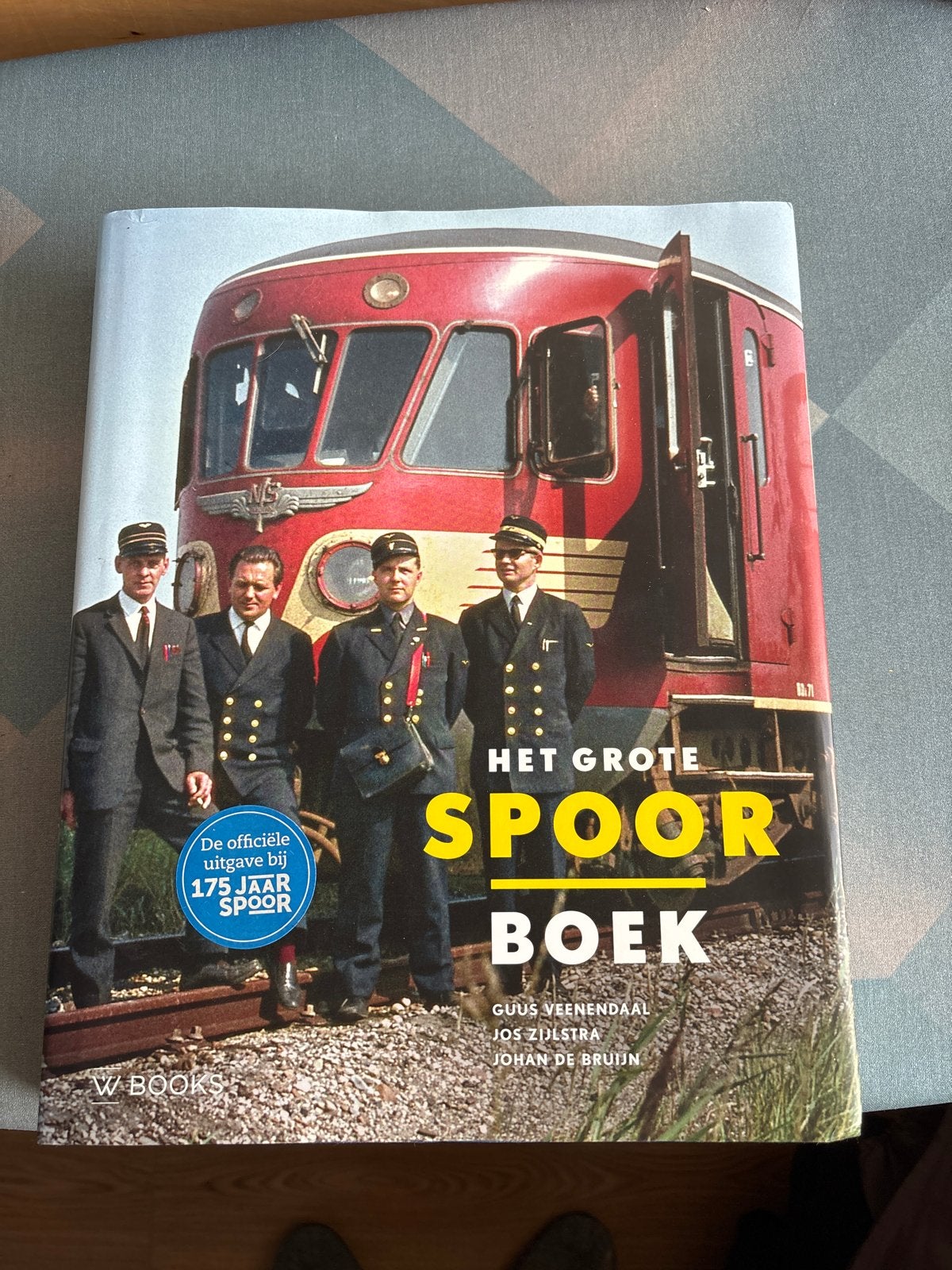 Het Grote Spoor Boek - 175 Jaar Spoorwegen in NL, Ophalen of Verzenden, Zo goed als nieuw, Trein