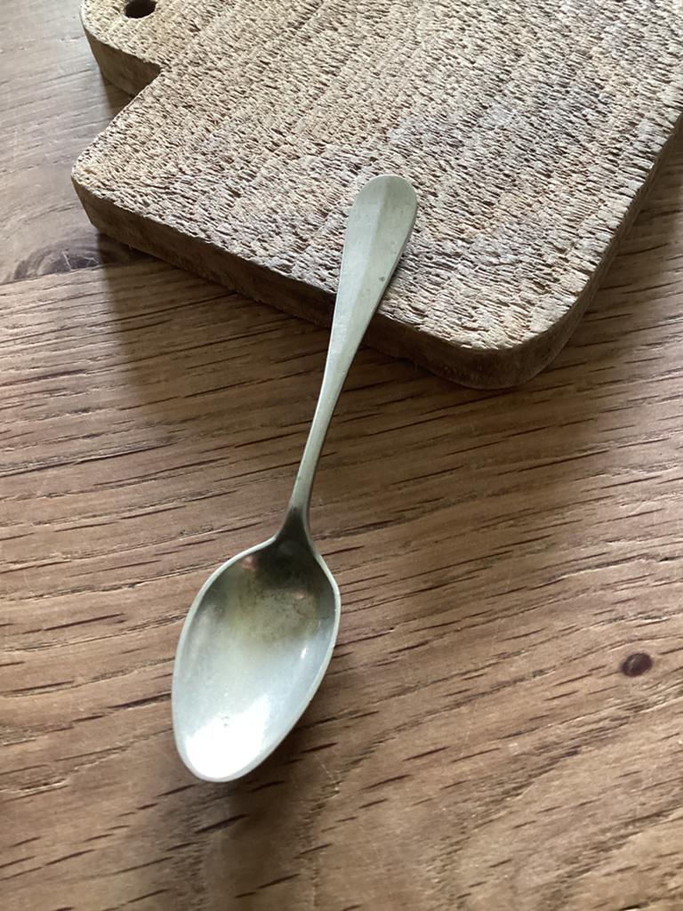 Oud borrel lepeltje, Verzenden