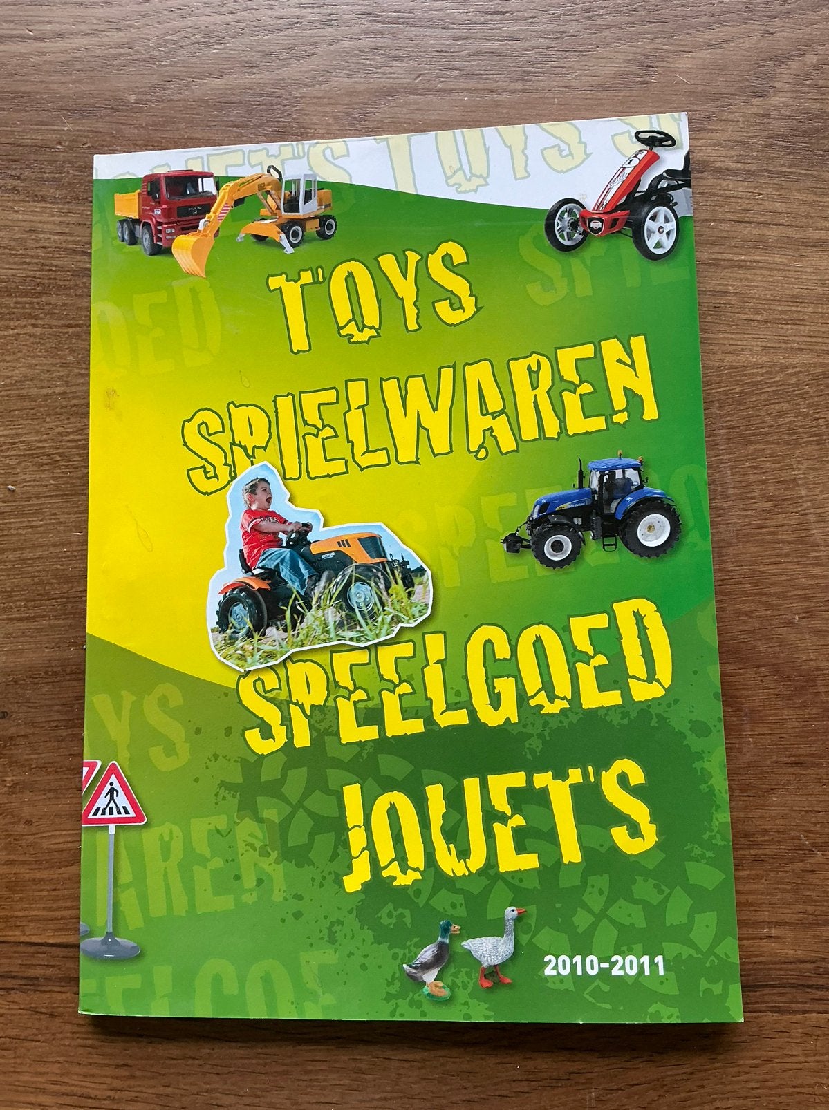 Toys Speelgoed, catalogus, boek 2010-2011, Ophalen of Verzenden, Nieuw