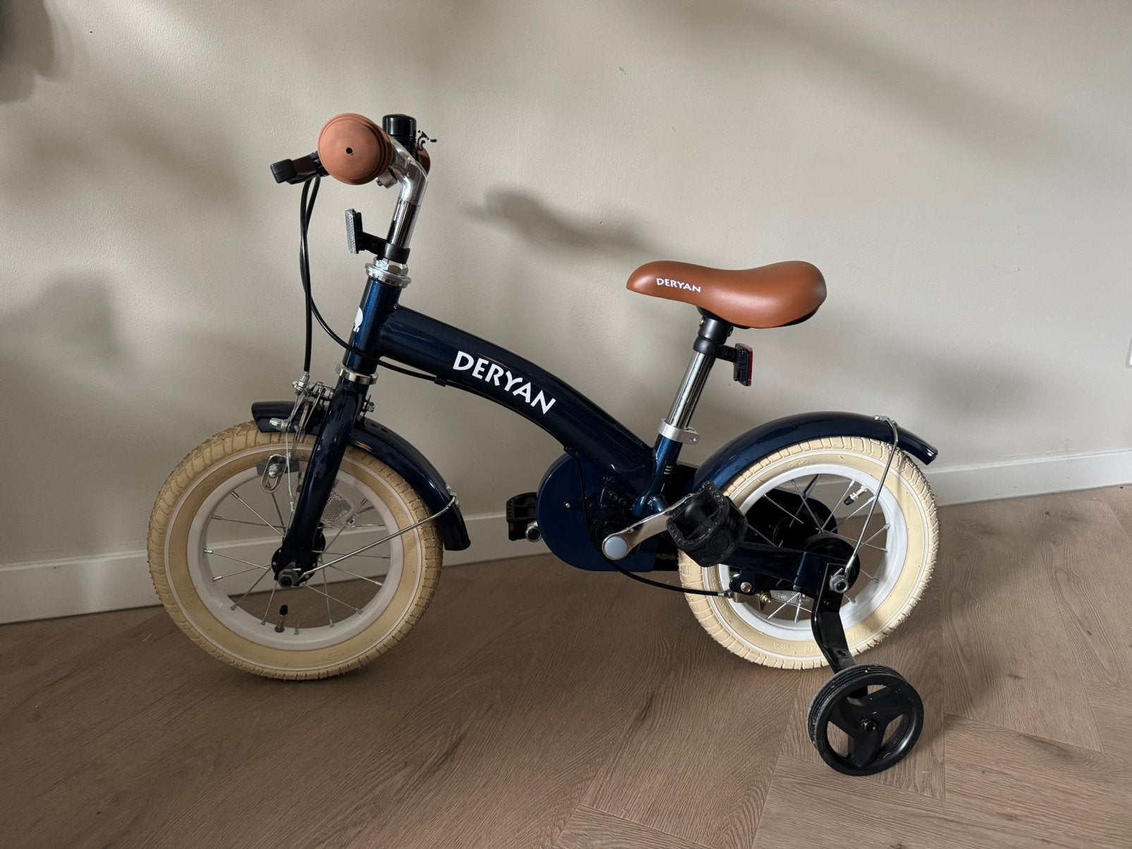 Deryan 3-in-1 fiets 12 inch, Ophalen, Zo goed als nieuw, Minder dan 16 inch, Zijwieltjes