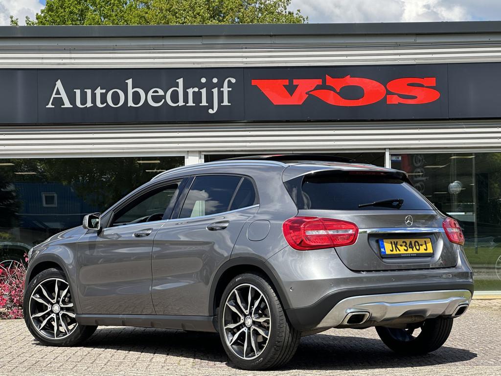 Mercedes-Benz GLA 200 Ambition | Panodak | Camera | Xenon |, Gebruikt, Leder en Stof, 1595 cc, Bedrijf