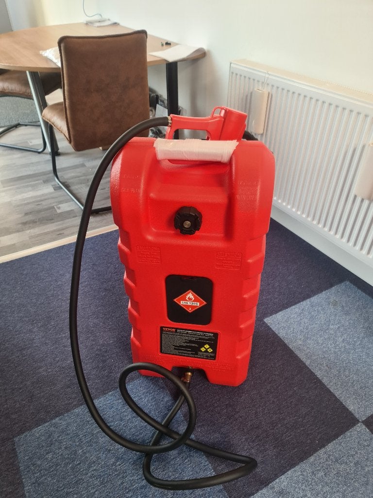 Vevor Plastic Fuel Caddy 57L - Draagbare Brandstoftank, Ophalen, Zo goed als nieuw, Motor en Techniek