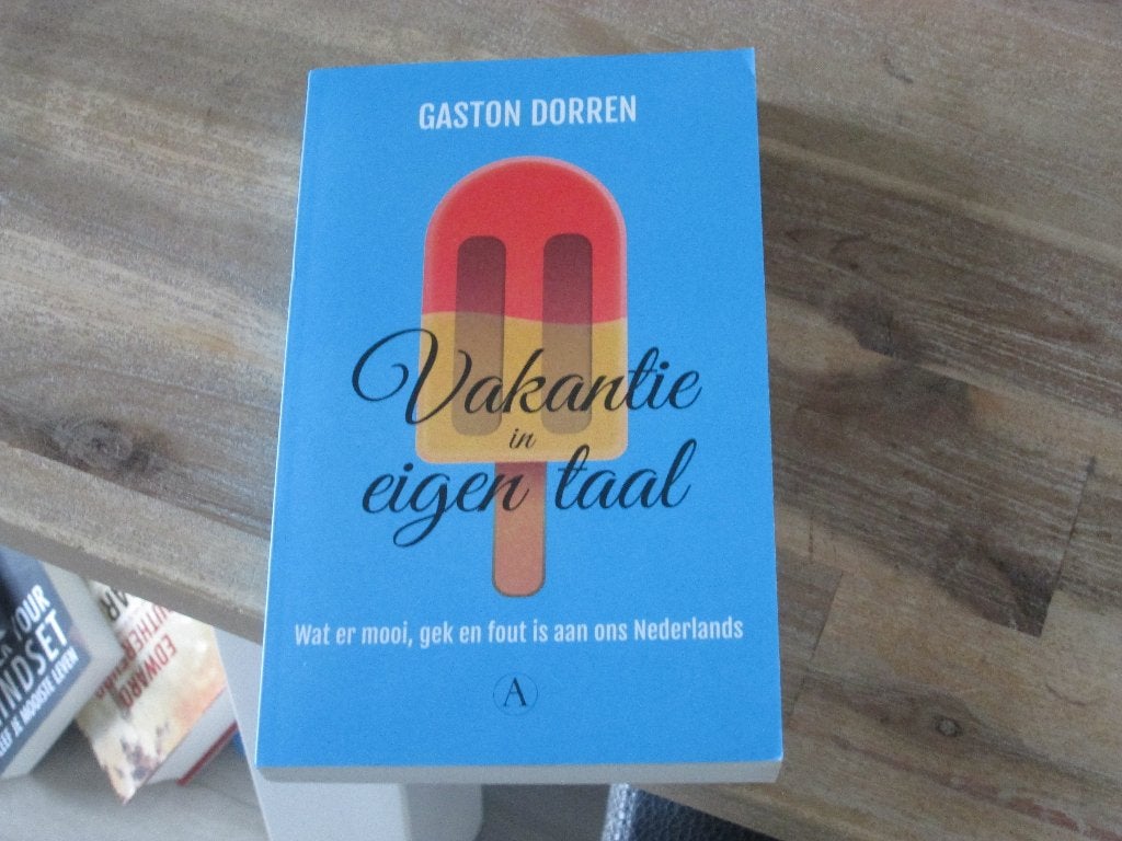 Gaston Dorren vakantie in eigen taal, Ophalen of Verzenden, Zo goed als nieuw