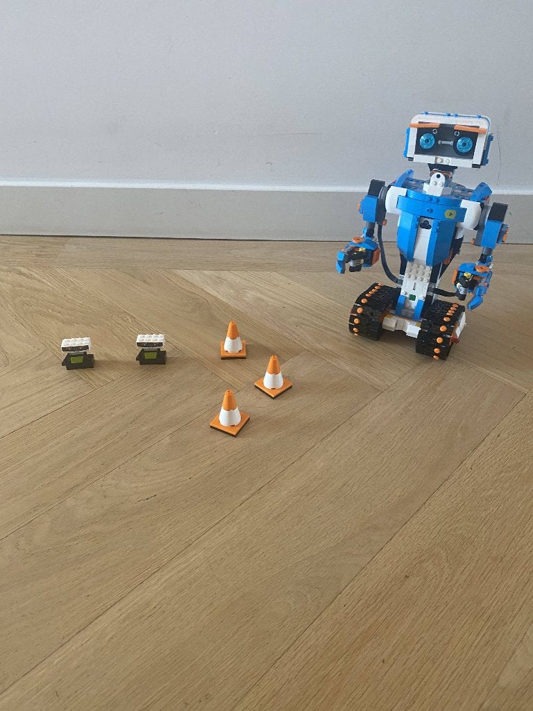 LEGO Boost 17101 Creative Toolbox, Ophalen, Lego, Zo goed als nieuw, Complete set
