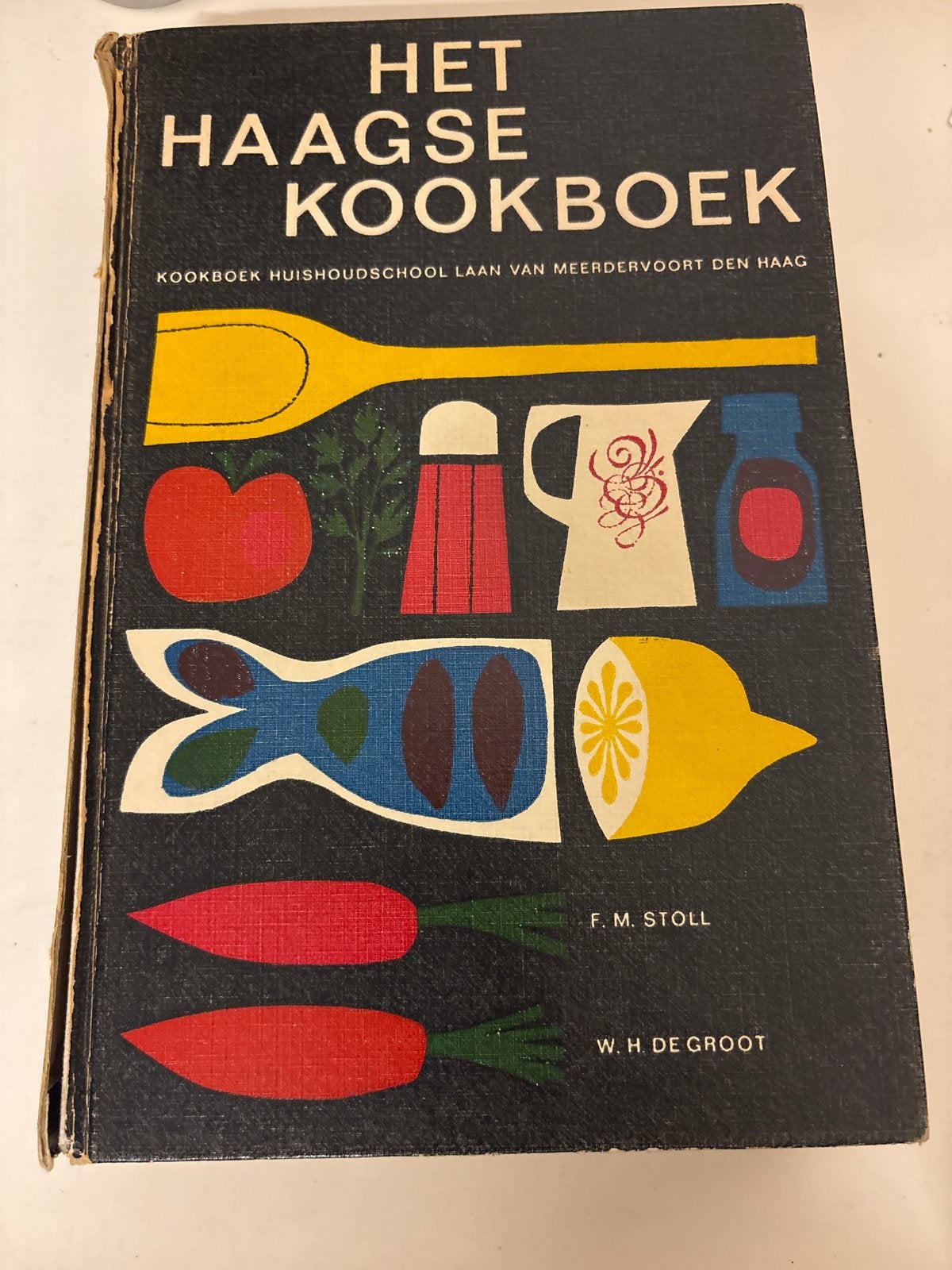 Het Haagse Kookboek - 1968, Boeken, Kookboeken, Ophalen of Verzenden, Gelezen