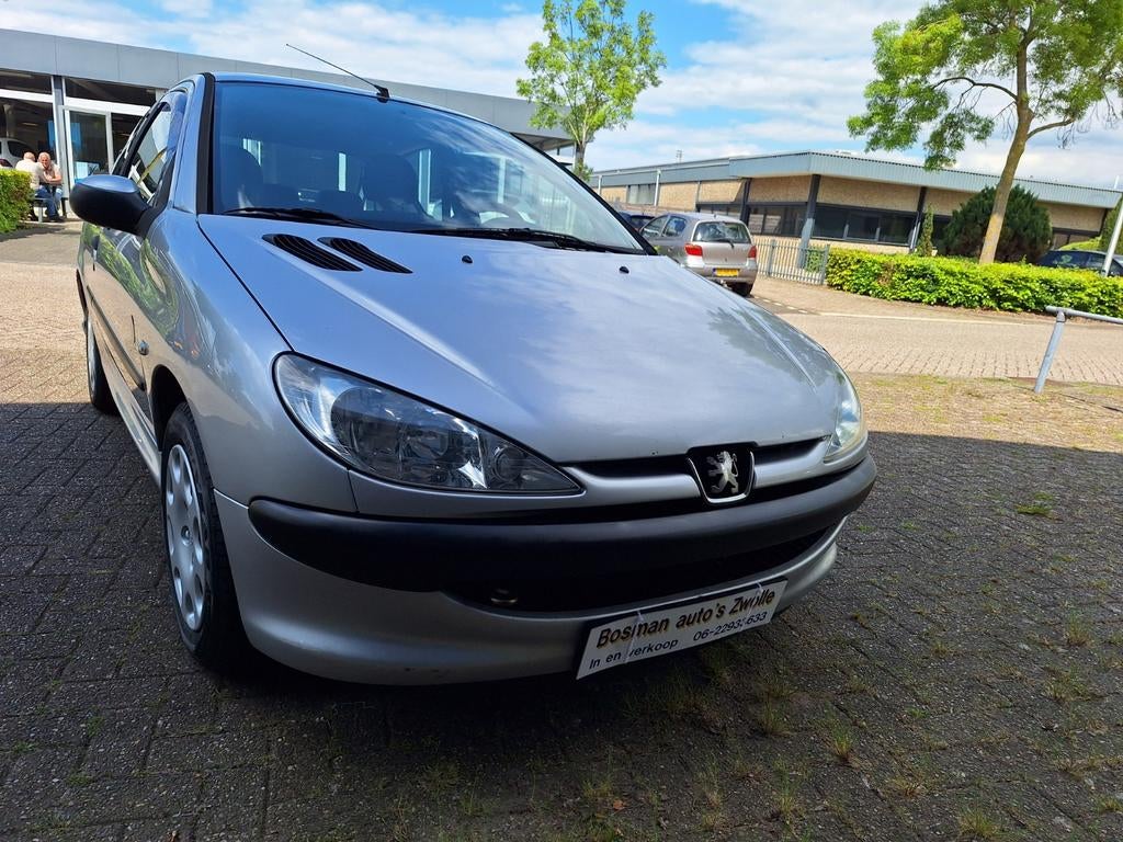 Peugeot 206 1.4 HDI X-design 3D 2005 1e Eigenaar Rijdt Goed, Voorwielaandrijving, Stof, 4 cilinders, Origineel Nederlands
