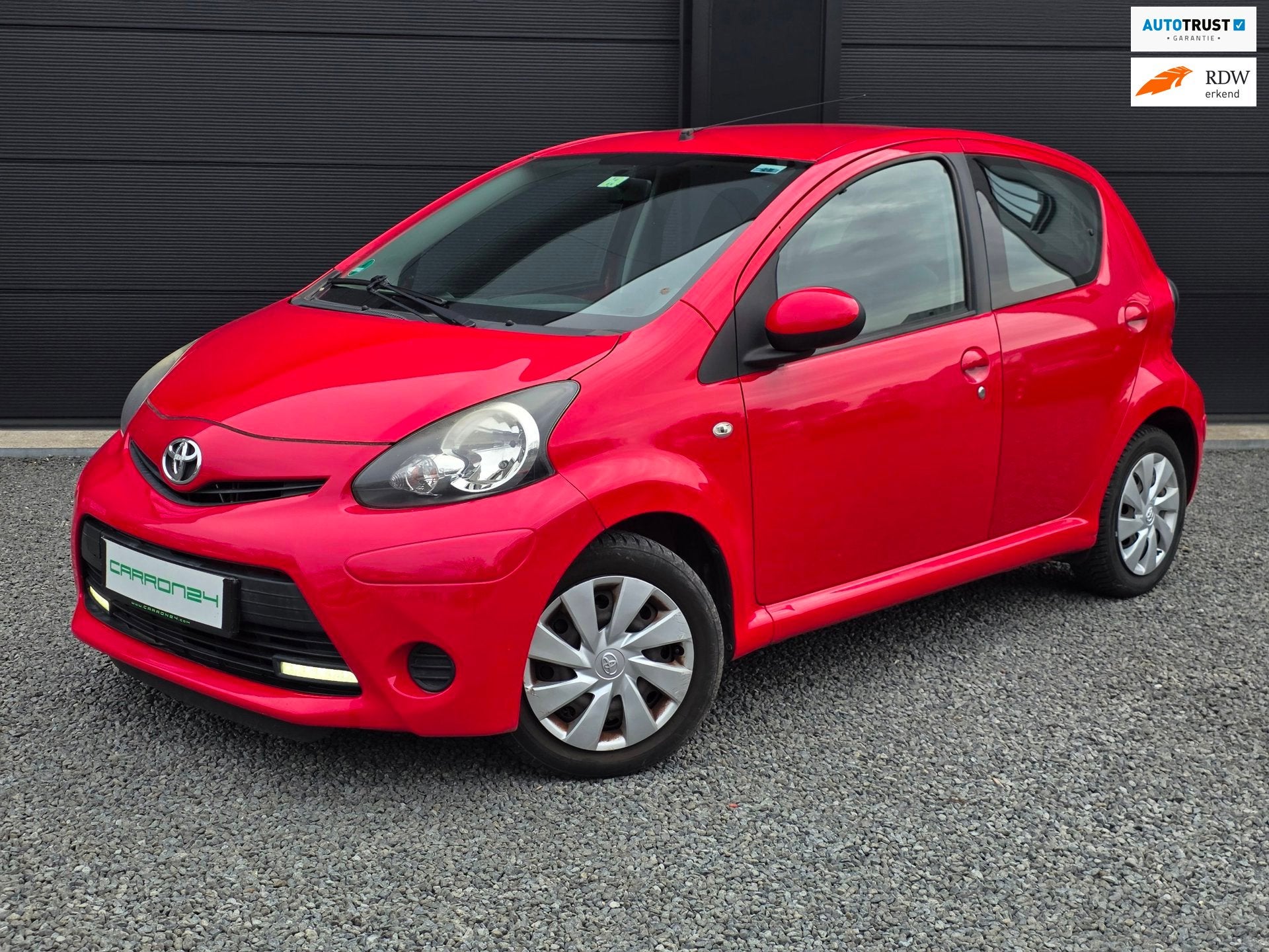 Toyota Aygo 1.0 VVT-i Comfort | 5-drs | Airco |, Voorwielaandrijving, Stof, Gebruikt, Zwart