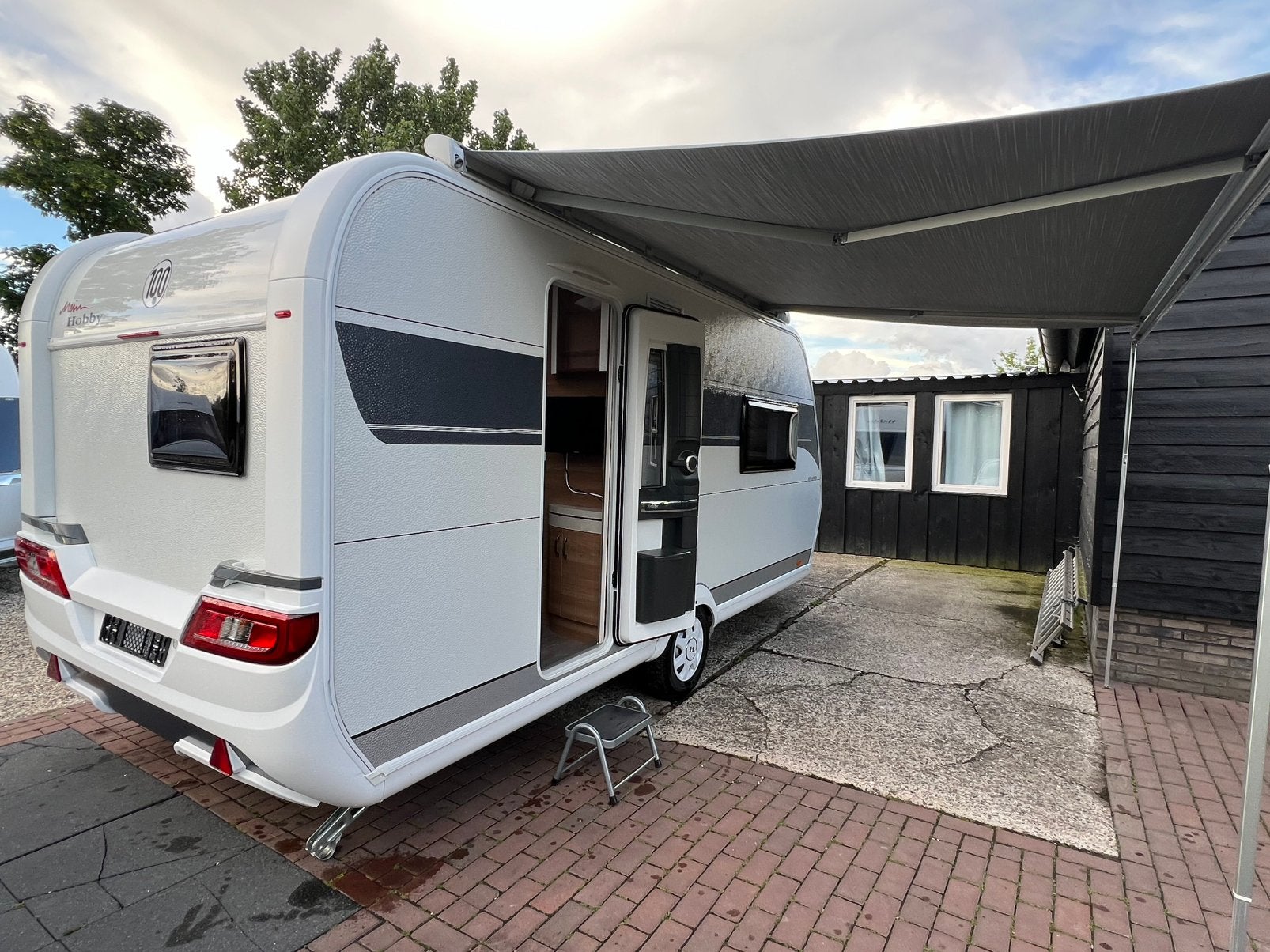 Hobby 460 SFF 2023|Queensbed|Mover|Luifel|Fietsendrager, Hobby, Bedrijf, Treinzit, Tot en met 3