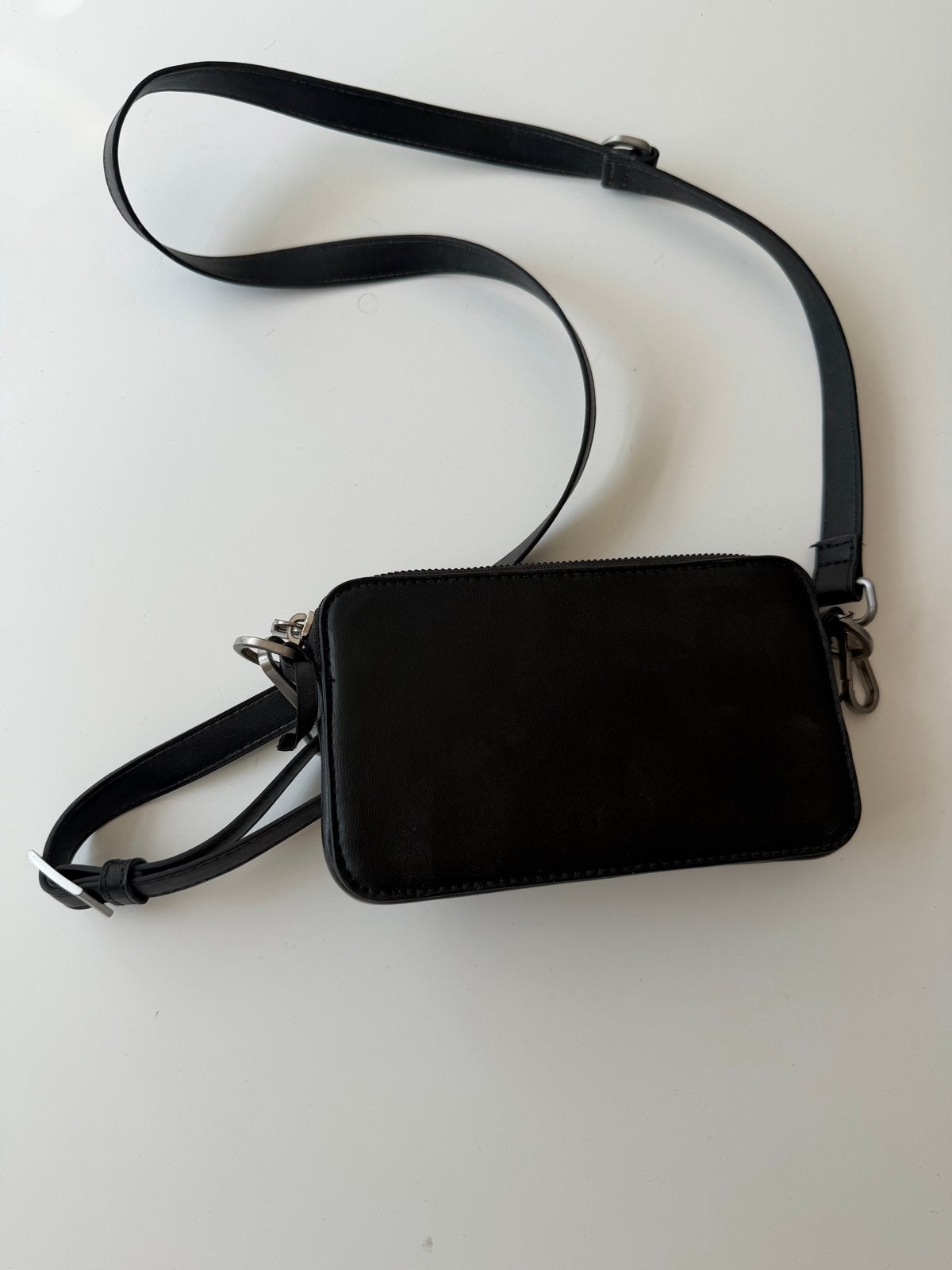 Zara - Zwart schoudertasje met ritssluiting, Ophalen, Zo goed als nieuw, Zwart, Schoudertasje