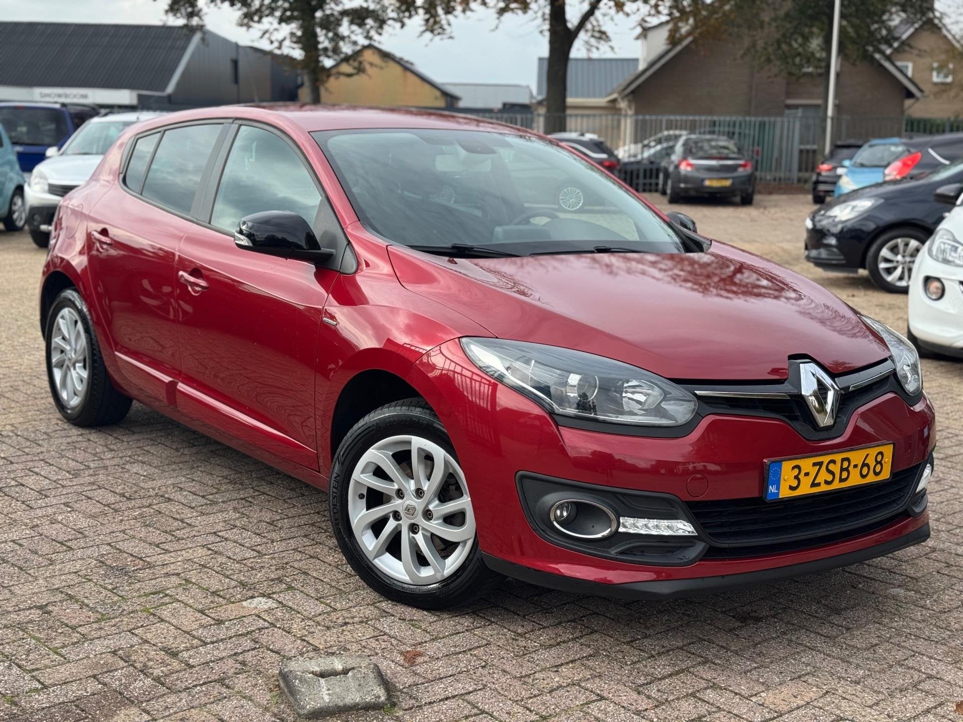 Renault Mégane 1.2 TCe Limited AIRCO NAVIGATIE CRUISE CTRL, Auto's, Voorwielaandrijving, Euro 5, Gebruikt, 4 cilinders