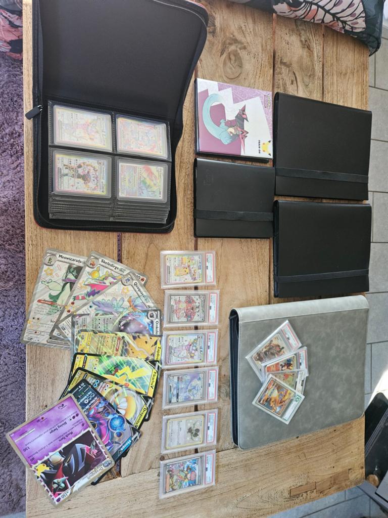 Grote nette verzameling pokemon vrijdag 16.00 uur hoogste, Ophalen, Zo goed als nieuw