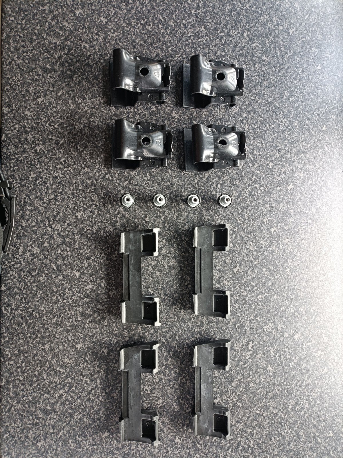Thule Kit 186058 Renault en Mitsubishi ASX, Auto diversen, Dakdragers, Ophalen of Verzenden, Zo goed als nieuw