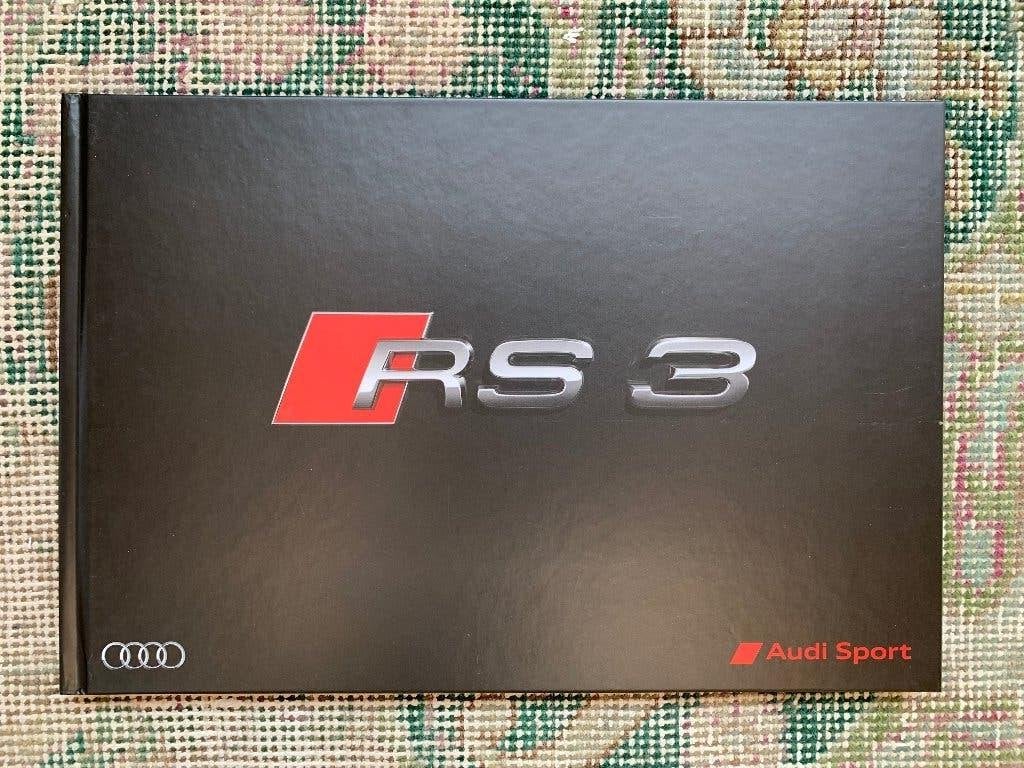 Hardcover brochure Audi RS3 8V 2015 nieuw, Nieuw, Ophalen of Verzenden, Audi, Audi
