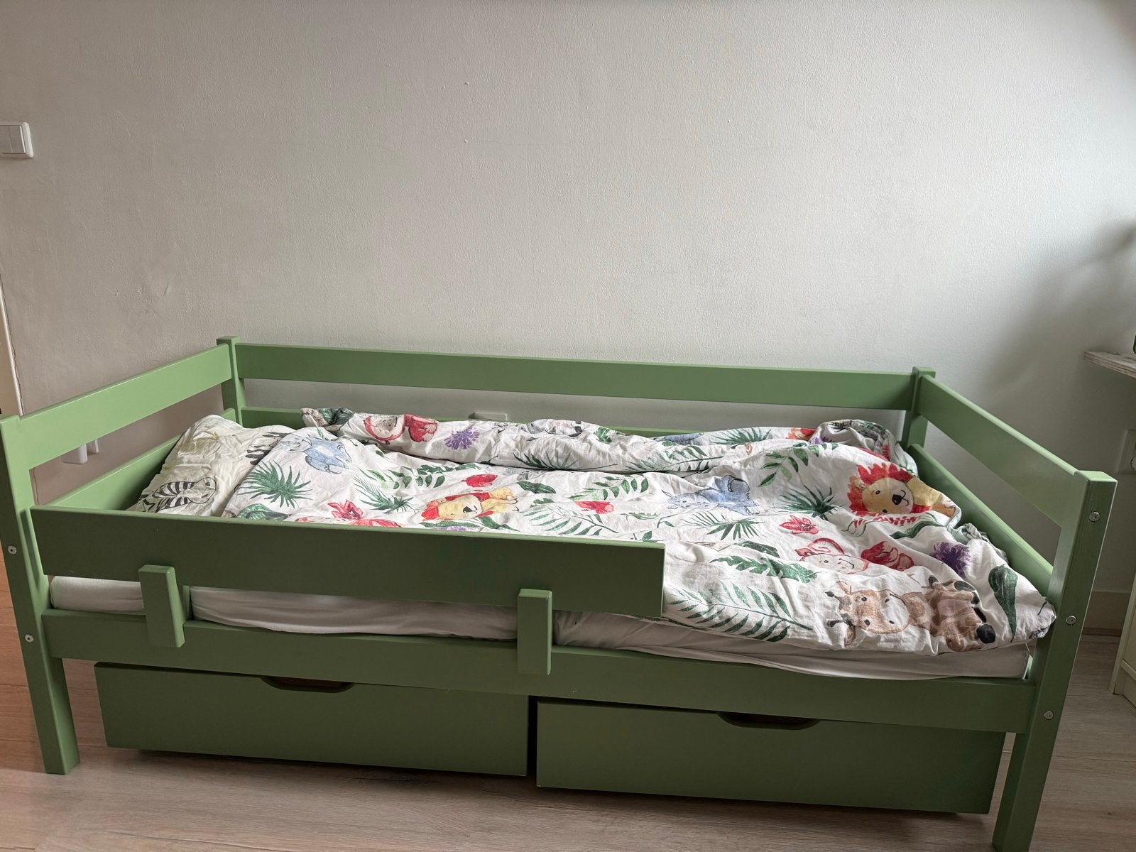 Hoppekids ECO Comfort Peuterbed 70x160 met lades en hekje, Kinderen en Baby's, Ophalen, Gebruikt, 70 tot 85 cm, Lattenbodem