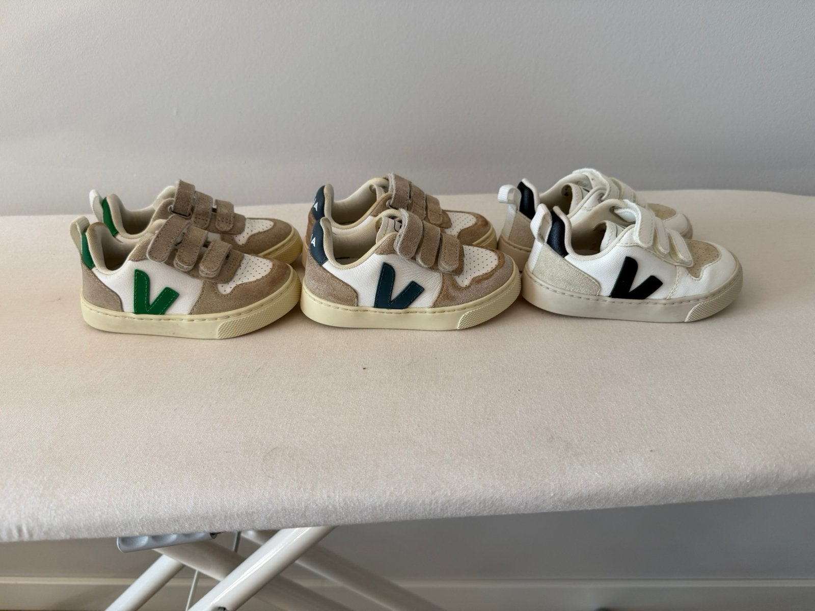 3 paar Veja’s / maat 23 en 2x maat 24, Kinderen en Baby's, Ophalen of Verzenden, Gebruikt, Jongen of Meisje, Sportschoenen