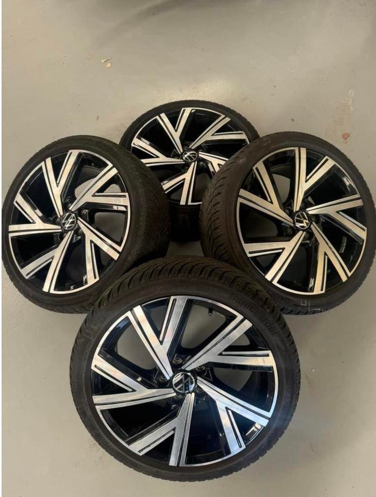 Orginele Volkswagen Bergamo Velgen 225 40 18  5x112 Golf 8, 18 inch, Gebruikt, Total car expert, Banden en Velgen