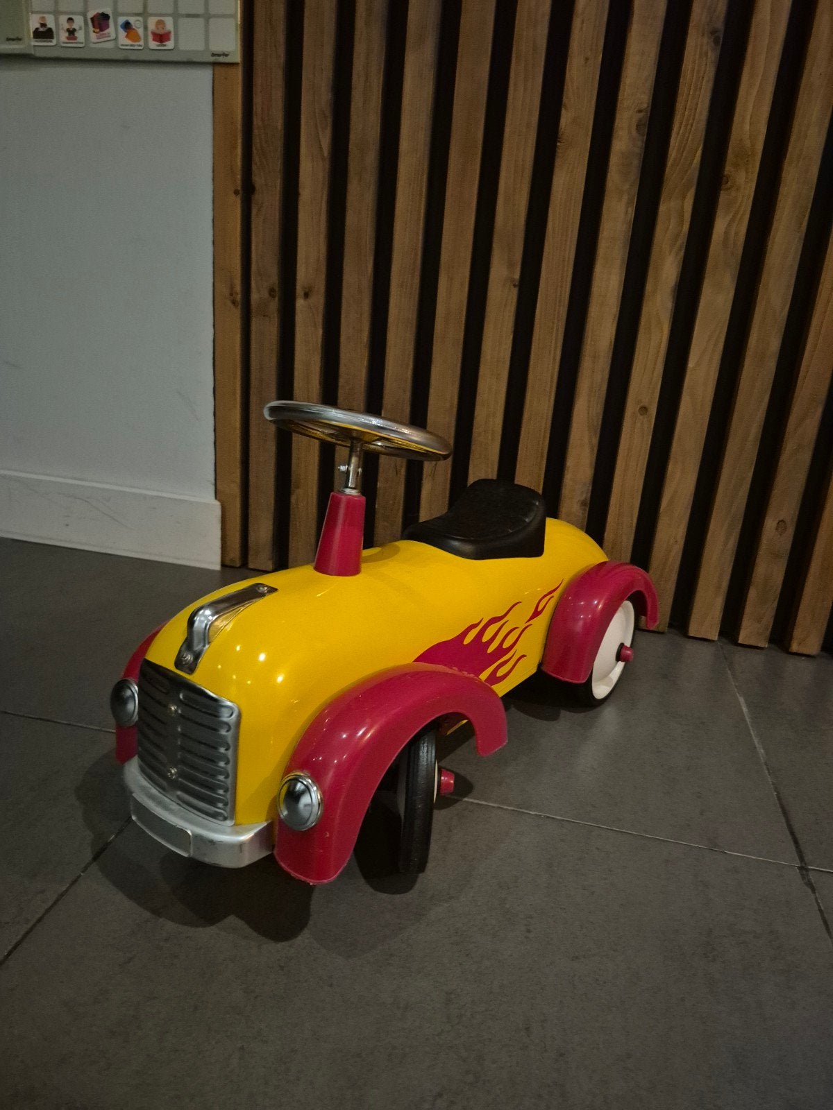Goodboys Loopauto - Geel met Rode Vlammen, Ophalen, Gebruikt, Loopvoertuig