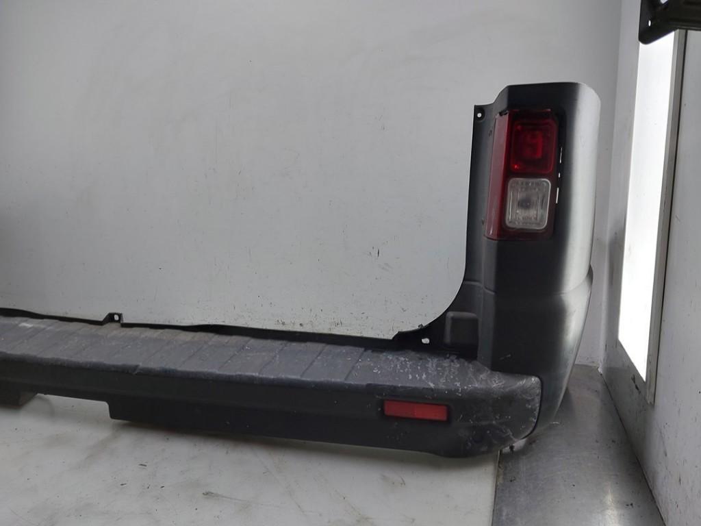 Bumper Achter Opel Vivaro (2014-06/2019-12) 850225265R, Gebruikt, Bahnhofsplatz, Rüsselsheim am Main 65423, , Duitsland, Opel