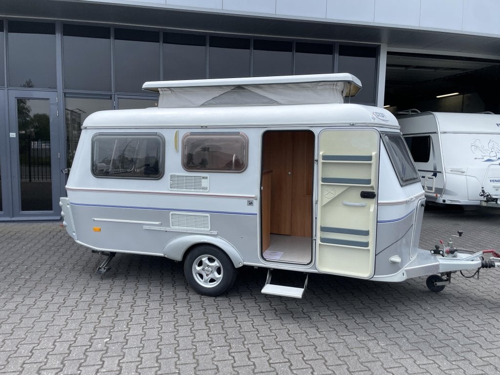 Eriba Touring Triton 430 GT Bed + Zit + WC Bovag 2025 730KG, Caravans en Kamperen, Caravans, Standaardzit, Bedrijf, Tot en met 3