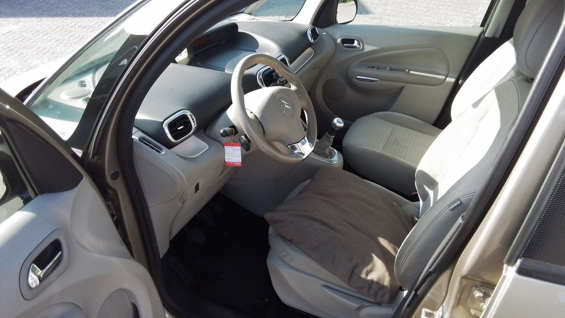 Citroen C3 Picasso 1.4 VTi 95pk Aura 2e eig. Historie Clima, Voorwielaandrijving, Gebruikt, Beige, Bruin