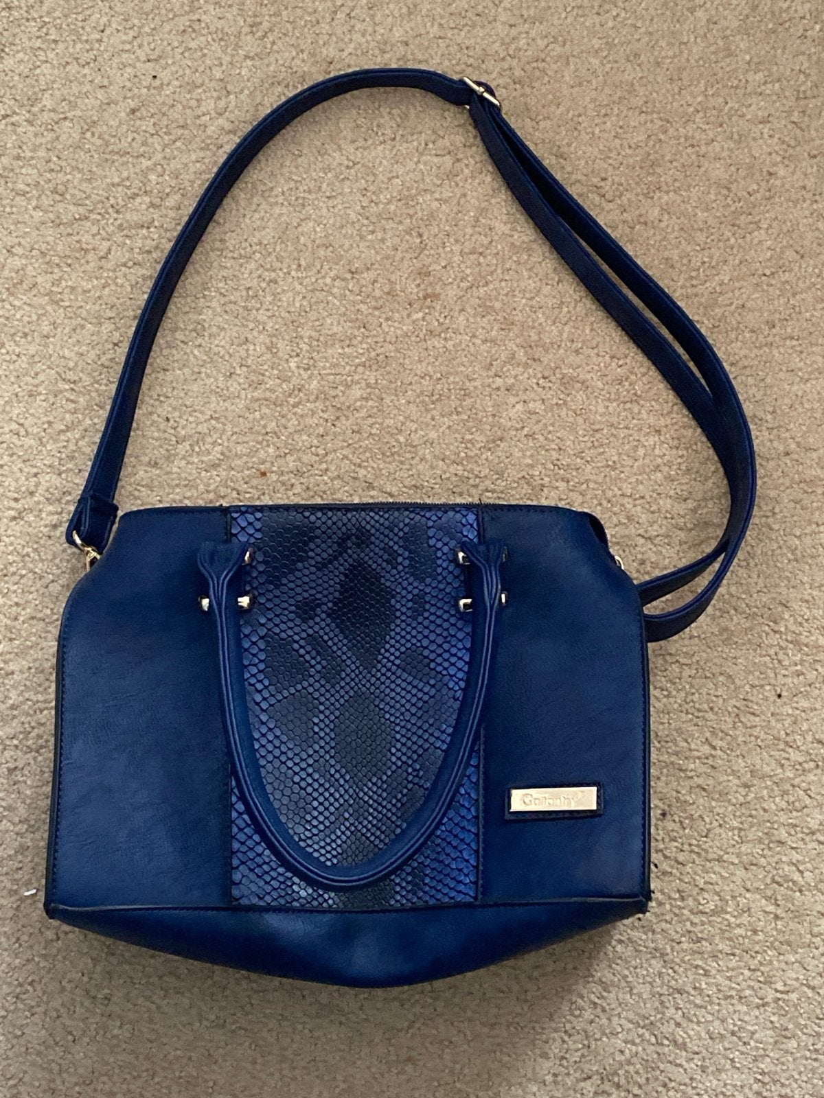Stijlvolle blauwe handtas met slangenprint, Sieraden, Tassen en Uiterlijk, Ophalen of Verzenden, Gebruikt, Blauw, Handtas