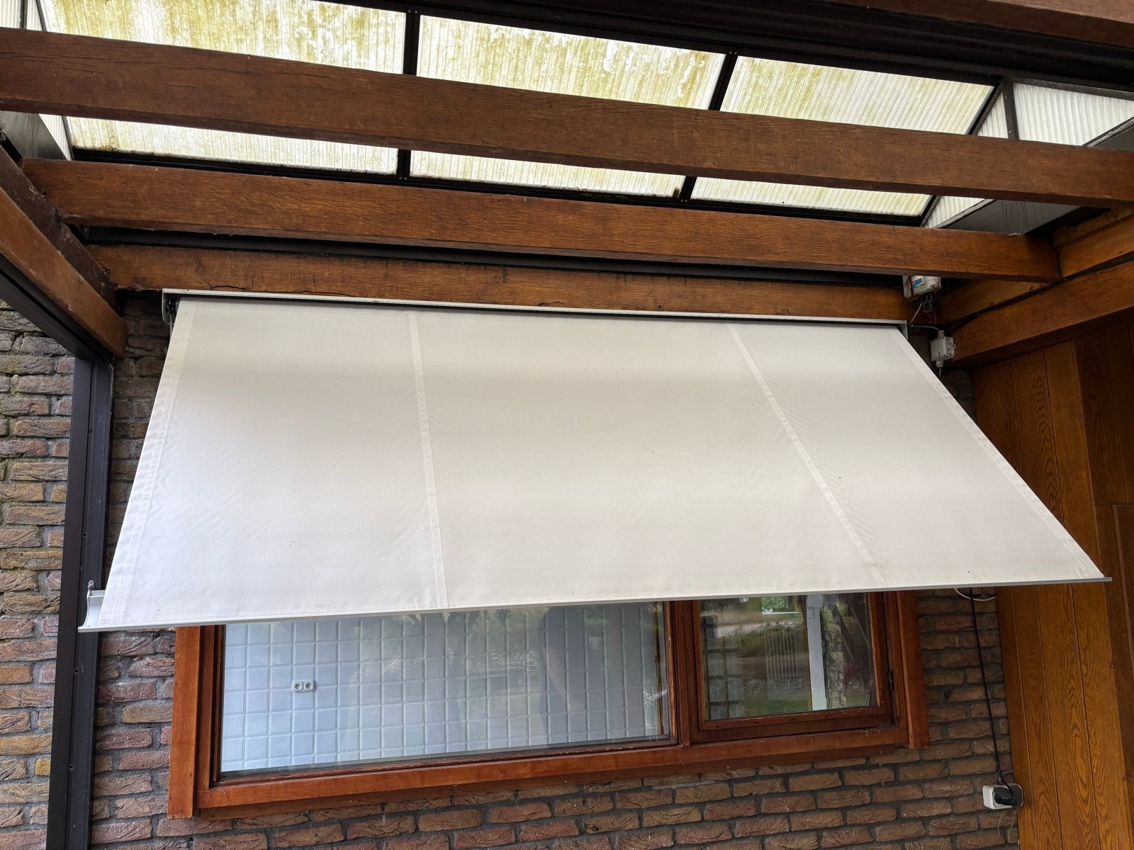 Elektrisch zonnescherm 295x130 cm, zeer goede staat, Ophalen, Elektrisch, Zo goed als nieuw, 250 cm tot 450 cm