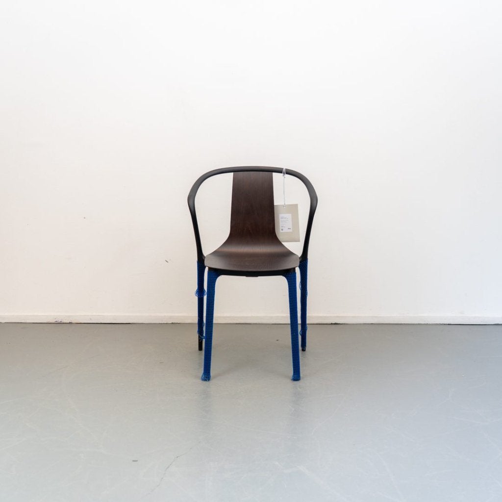 Vitra Belleville Armchair Stoel Donker Hout, Huis en Inrichting, Stoelen, Niet ingevuld, Nieuw, Niet ingevuld, Niet ingevuld