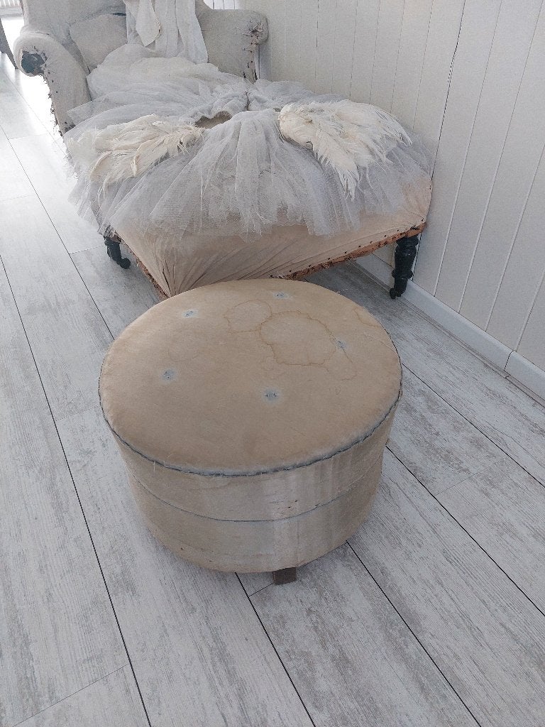 poef poefje zijde voetenbank voetenbankje brocante, Ophalen