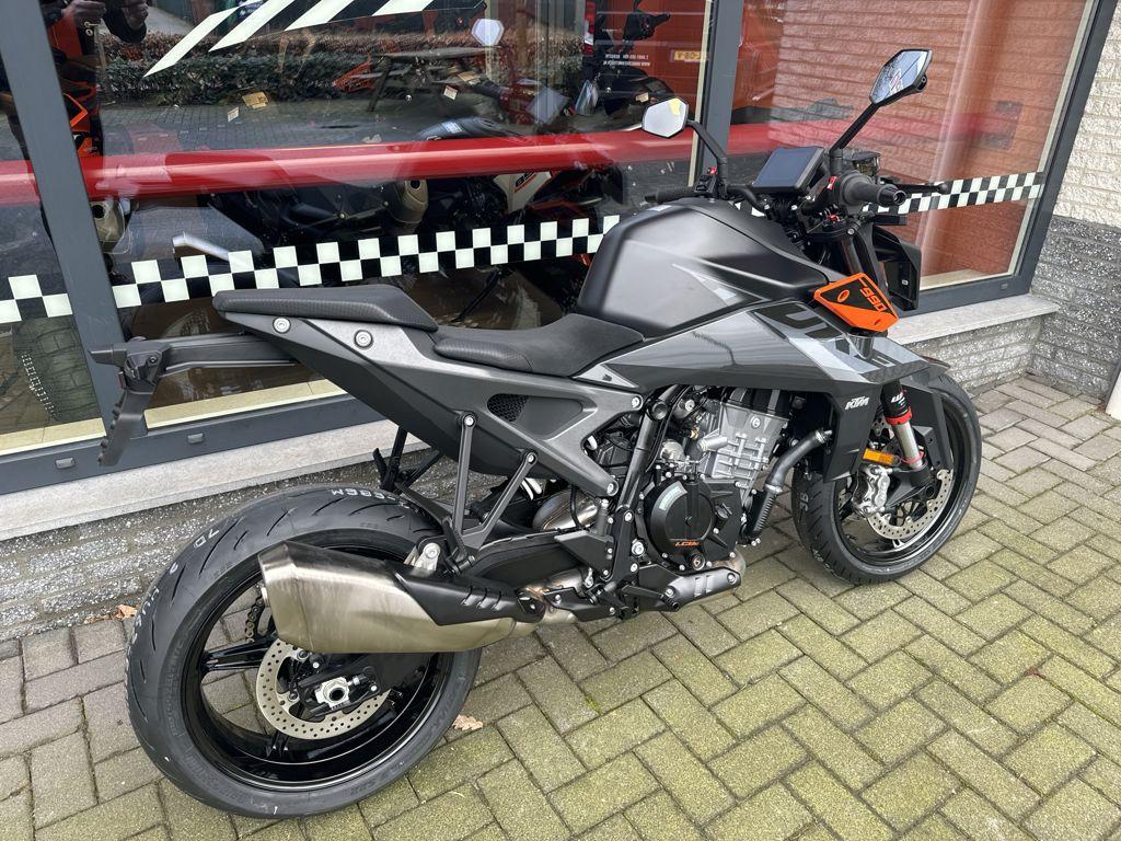 KTM 990 DUKE 2024, Motoren, Bedrijf, Naked bike