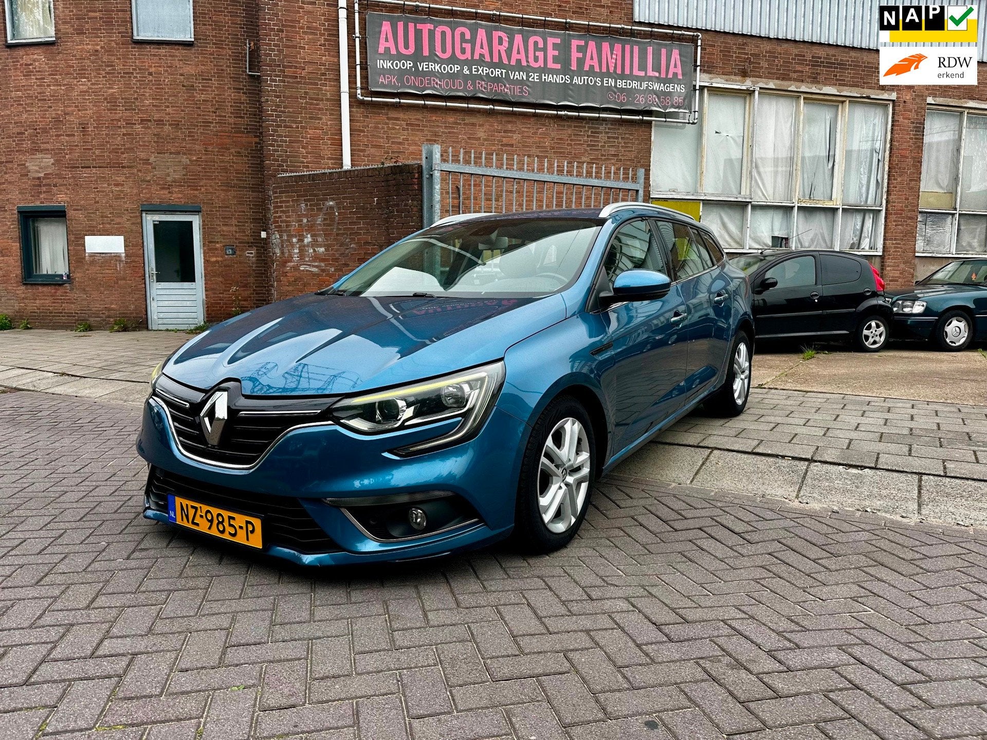 Renault Mégane Estate 1.5 dCi Zen Automaat, Auto's, Gebruikt, 4 cilinders, Blauw, Origineel Nederlands
