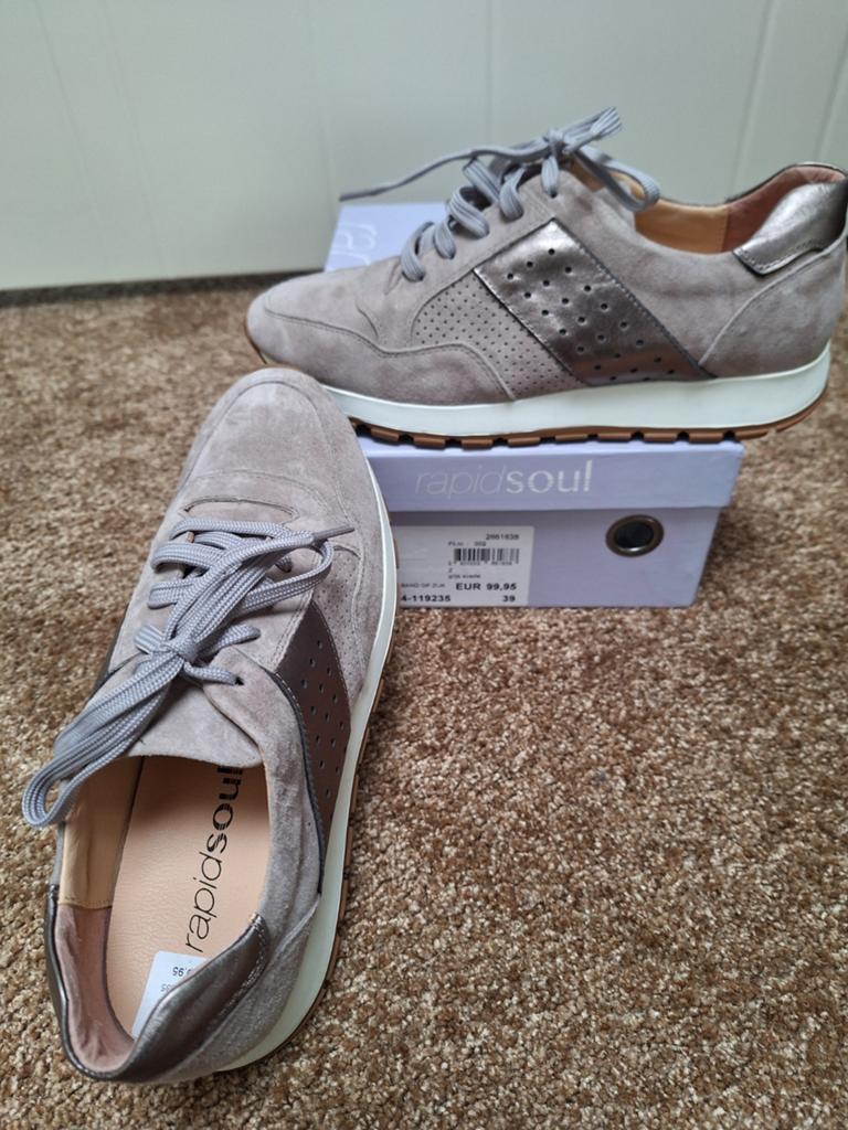 RapidSoul Sneakers - Nieuw, Maat 39, Ophalen of Verzenden, Nieuw, Beige, Sneakers of Gympen