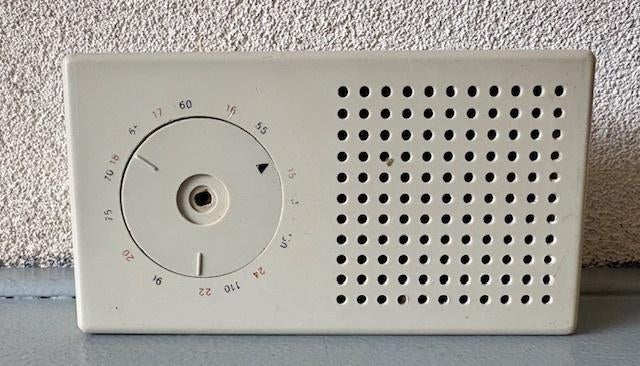 Braun T3 transistor radio ontworpen door Dieter Rams, Antiek en Kunst, Kunst | Designobjecten, Ophalen of Verzenden
