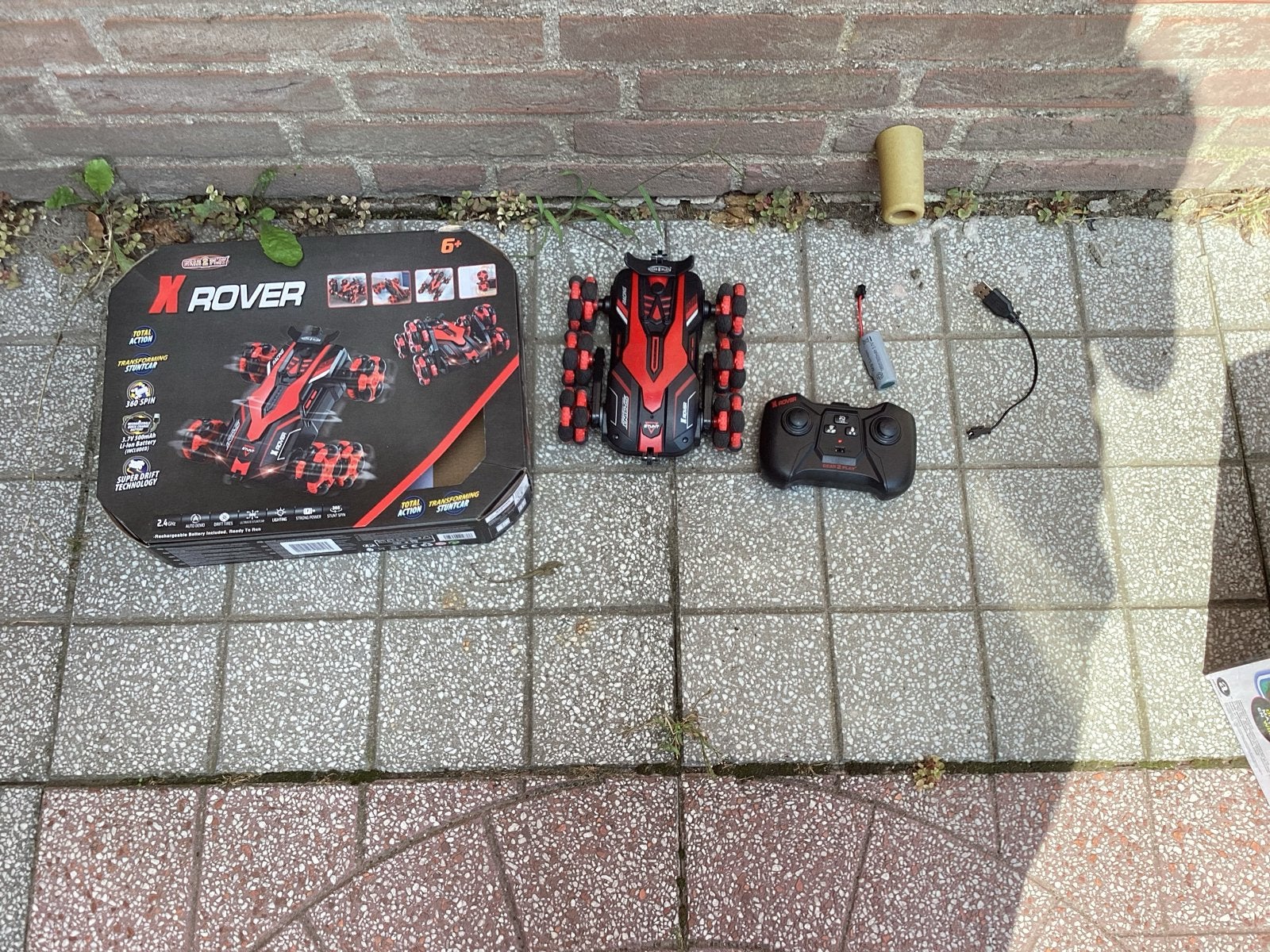 X Rover RC Stunt Auto - Compleet en in Goede Staat, Hobby en Vrije tijd, Modelbouw | Radiografisch | Auto's, Elektro, Auto offroad