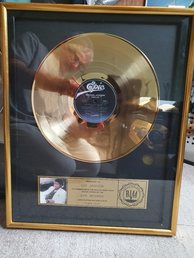 michael jackson thriller RIAA award USA gouden plaat, Verzamelen, Ophalen of Verzenden, Zo goed als nieuw, Poster, Artwork of Schilderij